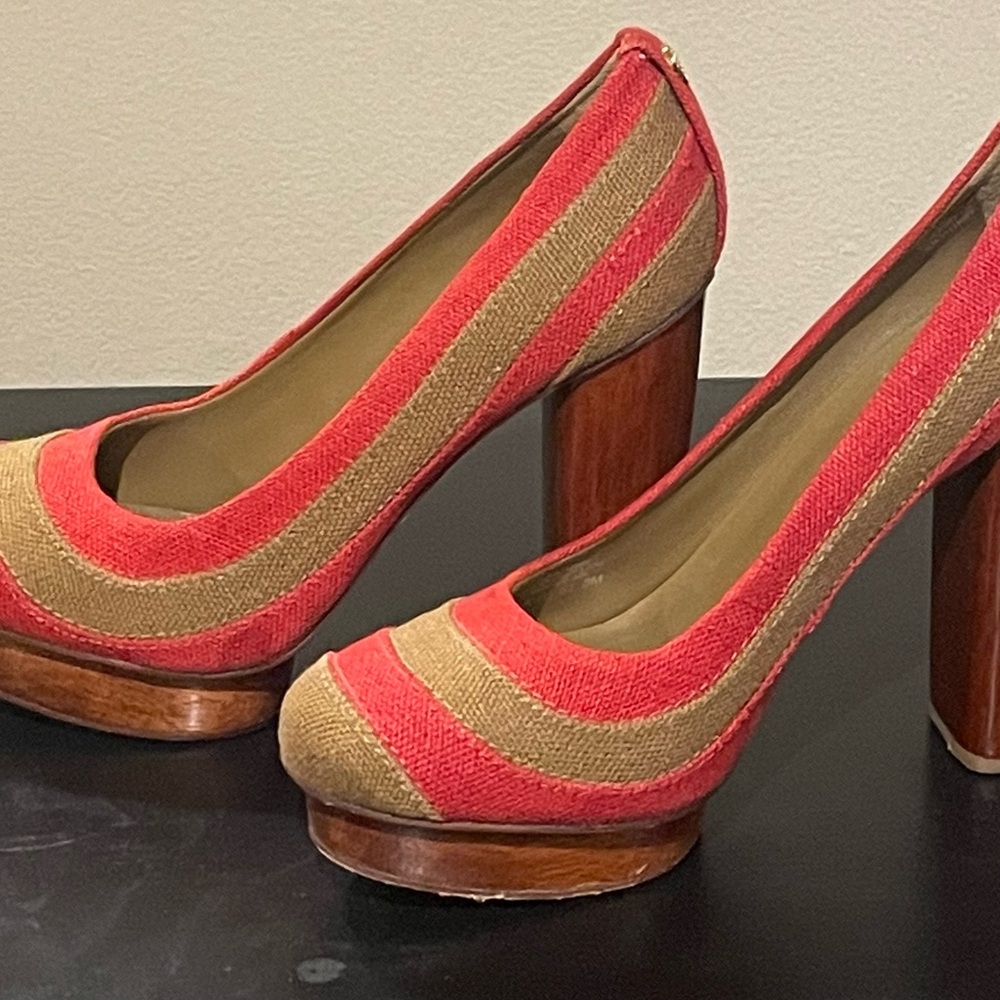 Tory Burch - Picture 2 of 5